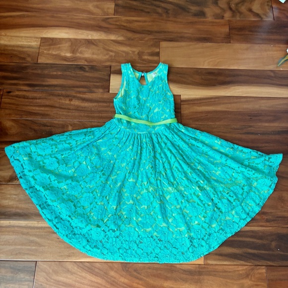 Love U Lots Girls size 10 twirly dress, gorgeous - Picture 7 of 8